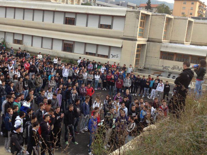 Blocco Studentesco: L’Aquila, occupato l’Itis Amedeo di Savoia