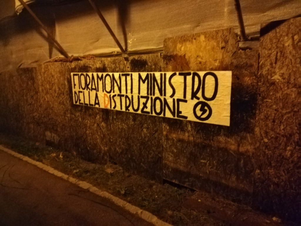 blocco studentesco azione contro ministro lorenzo finamonti greta ambiente distruzione bolzano