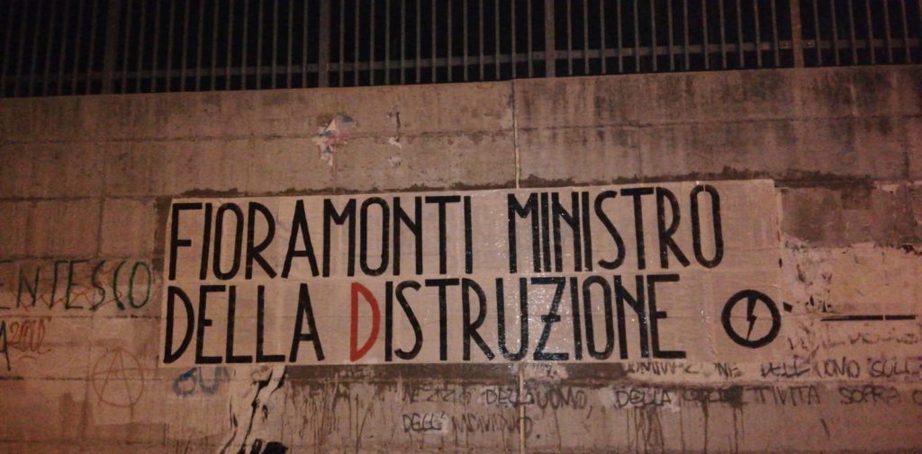 blocco studentesco azione contro ministro lorenzo finamonti greta ambiente distruzione l'aquila