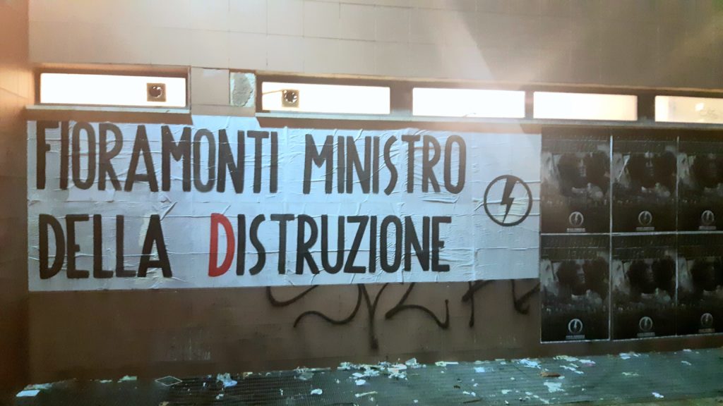 blocco studentesco azione contro ministro lorenzo finamonti greta ambiente distruzione ostia