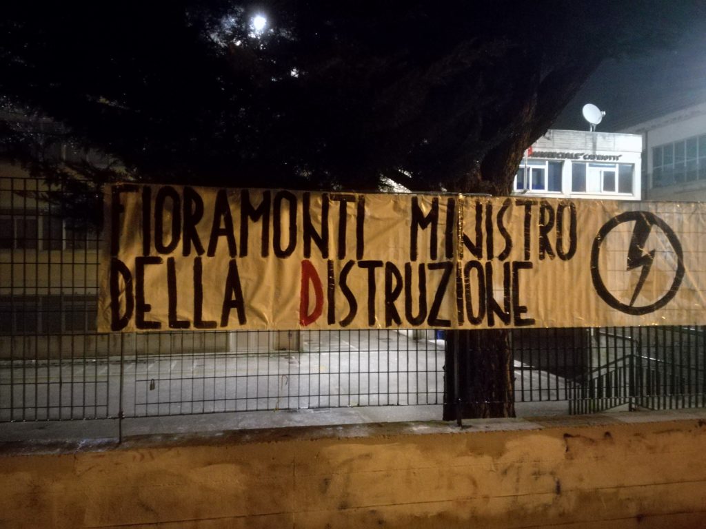 blocco studentesco azione contro ministro lorenzo finamonti greta ambiente distruzione san benedetto del tronto