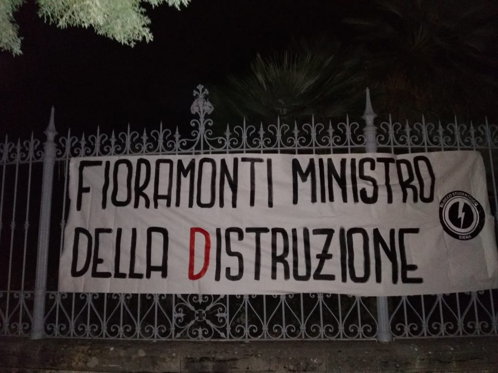 blocco studentesco azione contro ministro lorenzo finamonti greta ambiente distruzione siena