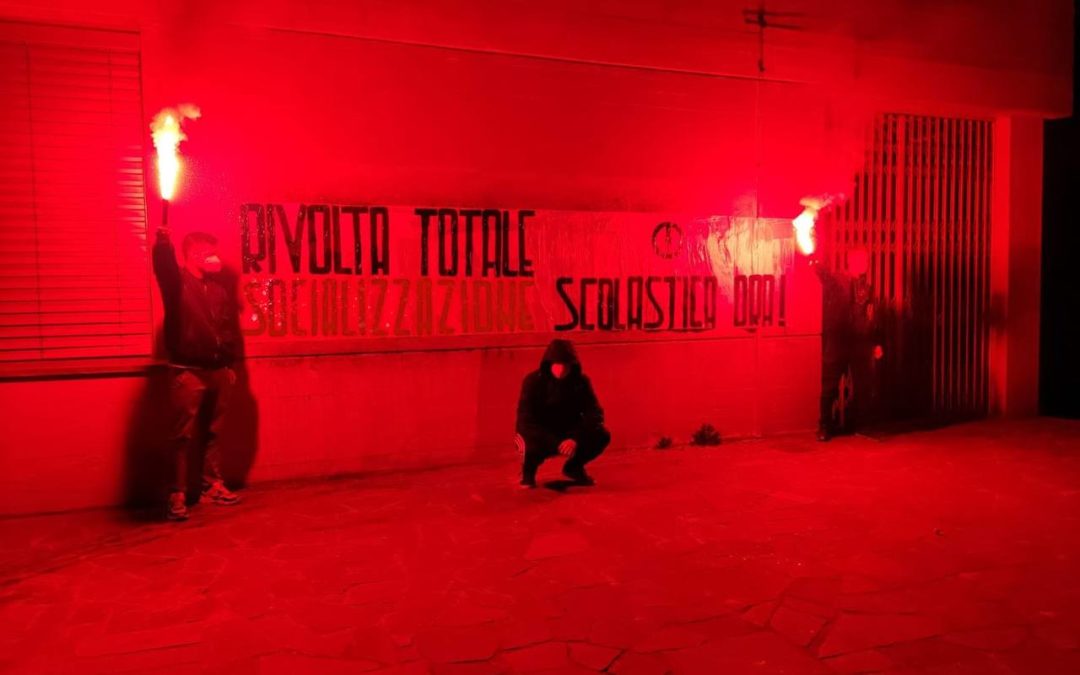 BLOCCO STUDENTESCO PADOVA: RIVOLTA TOTALE! SOCIALIZZAZIONE SCOLASTICA ORA!