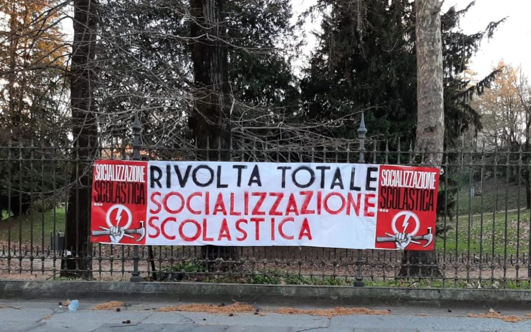 SOCIALIZZAZIONE SCOLASTICA: RIVOLTA CONTRO LE CHIUSURE