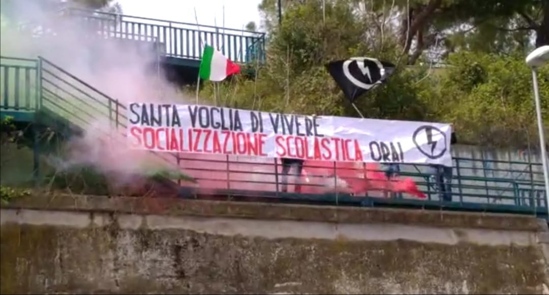 BLOCCO STUDENTESCO, BLITZ A PESCARA PER LA SOCIALIZZAZIONE SCOLASTICA