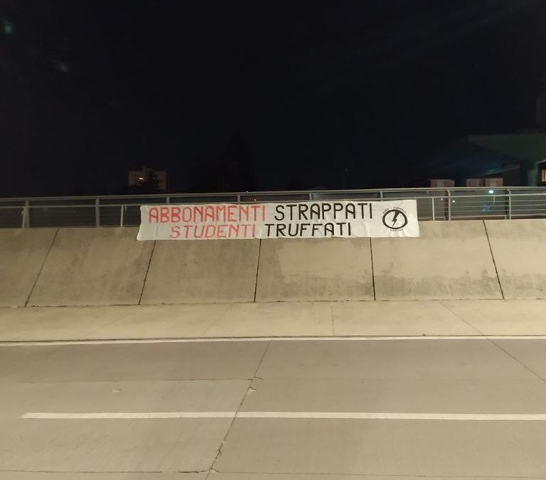 BLOCCO STUDENTESCO PORDENONE PROTESTA CONTRO I MANCATI RIBORSI ATAP